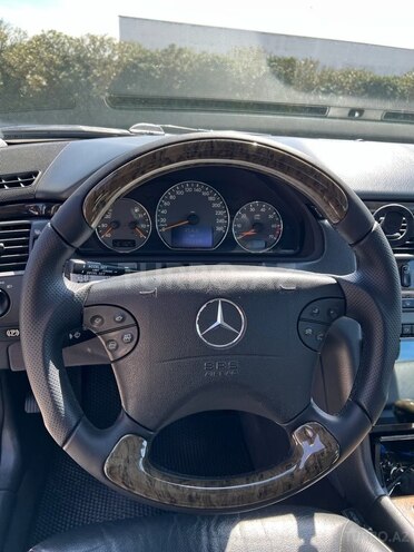Mercedes E 320 2001, 172,199 km - 3.2 l - Bakı