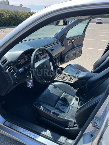 Mercedes E 320 2001, 172,199 km - 3.2 l - Bakı