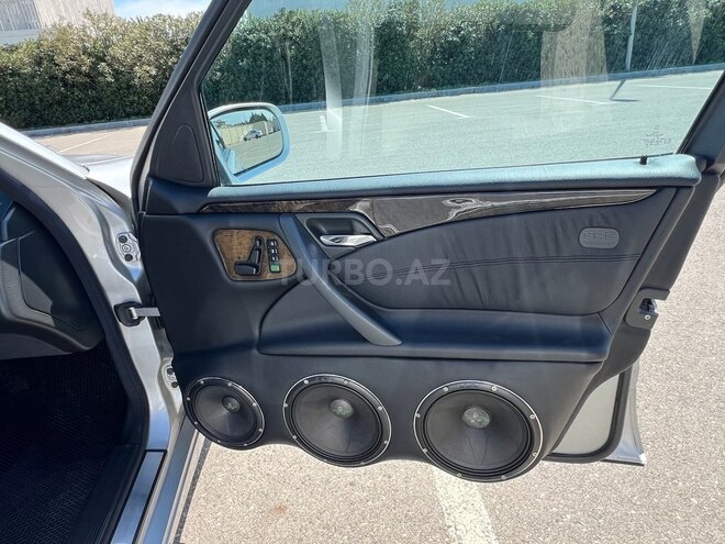 Mercedes E 320 2001, 172,199 km - 3.2 l - Bakı