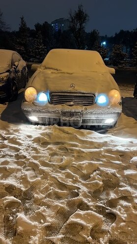 Mercedes E 230 1995, 440,000 km - 2.3 l - Bakı