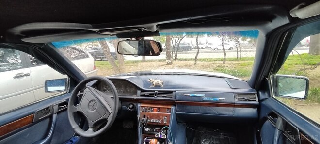 Mercedes E 250 1994, 999,999 km - 2.5 l - Bakı