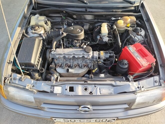 Opel Astra 1993, 479,284 km - 1.4 l - Sumqayıt