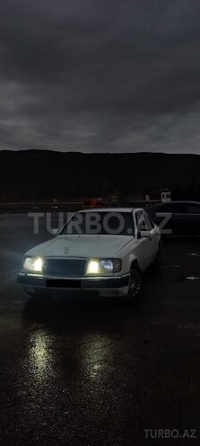 Mercedes E 250 1994, 999,999 km - 2.5 l - Bakı