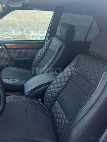 Mercedes E 200 d 1992, 290,000 km - 2.9 л - Sumqayıt