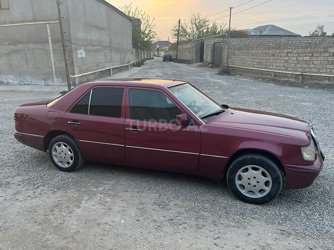 Mercedes E 200 d 1992, 290,000 km - 2.9 л - Sumqayıt
