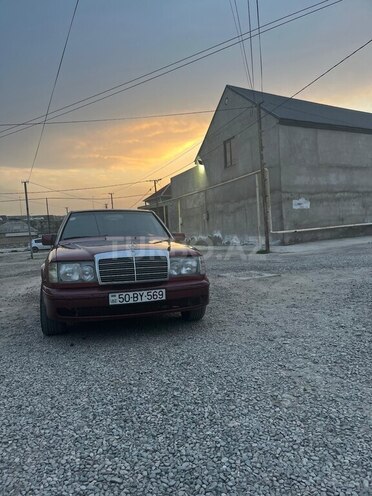 Mercedes E 200 d 1992, 290,000 km - 2.9 л - Sumqayıt