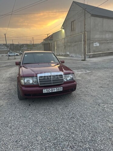Mercedes E 200 d 1992, 290,000 km - 2.9 л - Sumqayıt