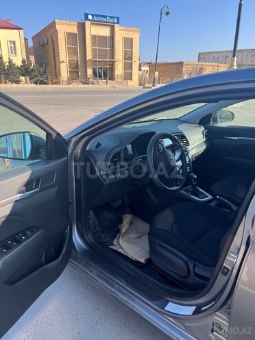 Hyundai Elantra 2019, 63,500 km - 2.0 l - Bakı