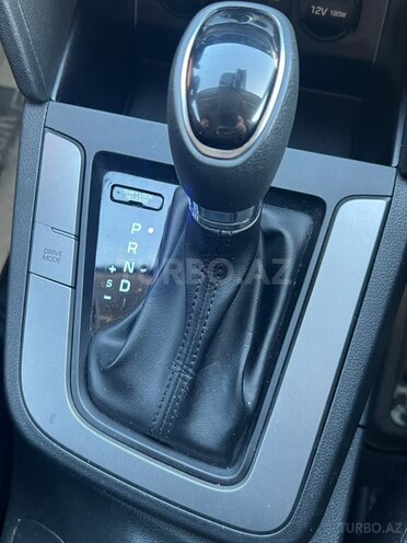 Hyundai Elantra 2019, 63,500 km - 2.0 l - Bakı