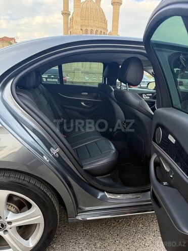 Mercedes E 220 d 2017, 187,000 km - 2.0 l - Bakı