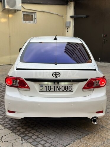 Toyota Corolla 2011, 300,000 km - 1.8 l - Bakı