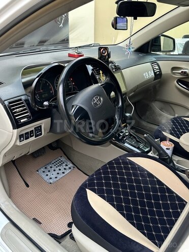 Toyota Corolla 2011, 300,000 km - 1.8 l - Bakı