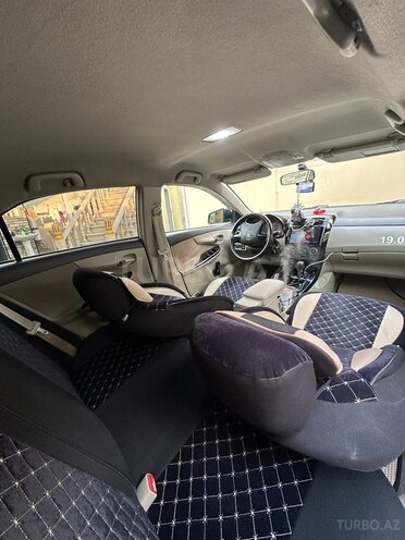 Toyota Corolla 2011, 300,000 km - 1.8 l - Bakı