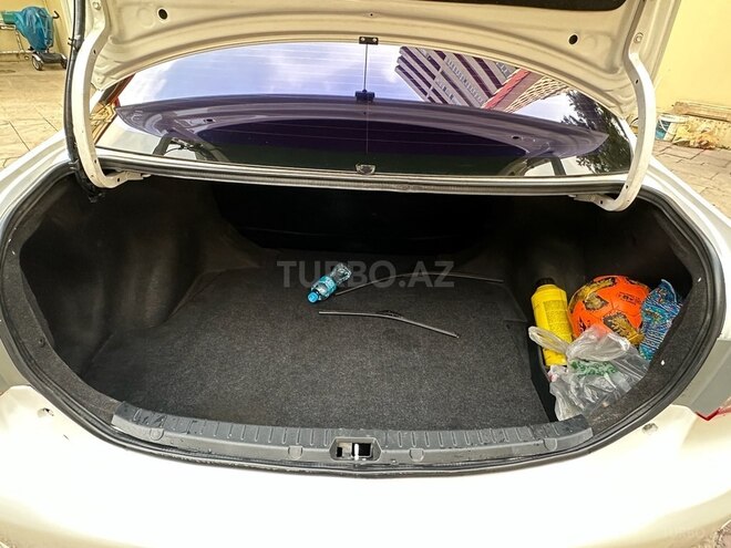 Toyota Corolla 2011, 300,000 km - 1.8 l - Bakı