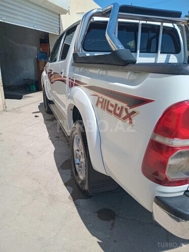 Toyota Hilux 2013, 262,004 km - 2.5 l - Bakı