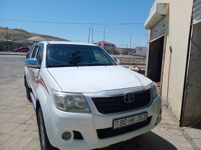 Toyota Hilux 2013, 262,004 km - 2.5 l - Bakı