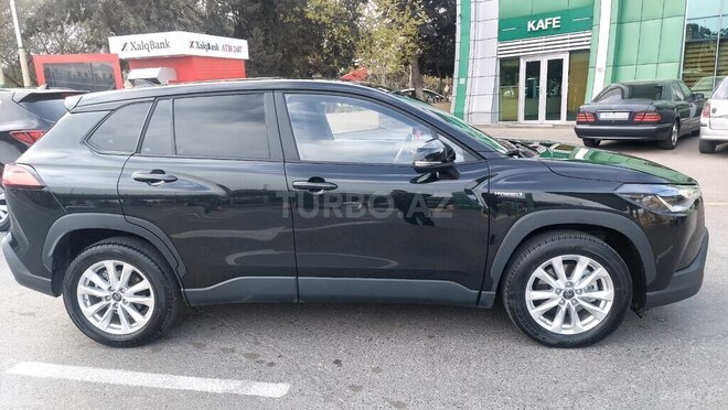 Toyota Corolla Cross 2024, 12,000 km - 2.0 л - Bakı