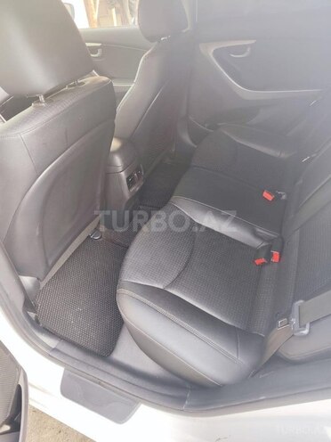 Hyundai Avante 2014, 273,000 km - 1.6 л - Bakı