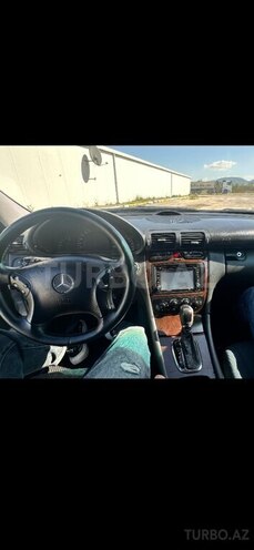 Mercedes C 200 d 2002, 245,500 km - 2.2 l - Bakı