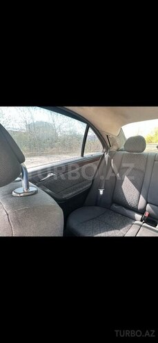 Mercedes C 200 d 2002, 245,500 km - 2.2 l - Bakı