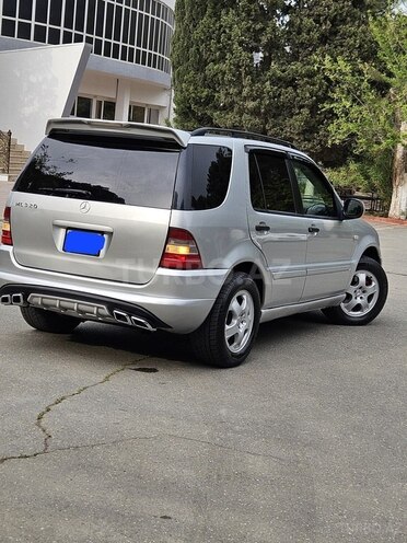 Mercedes ML 320 4MATIC 2000, 304,000 km - 3.2 л - Bakı