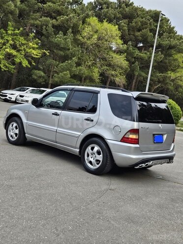 Mercedes ML 320 4MATIC 2000, 304,000 km - 3.2 л - Bakı