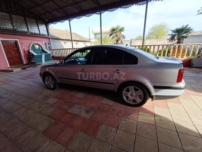 Volkswagen Passat 1999, 340,000 km - 2.3 л - Goranboy