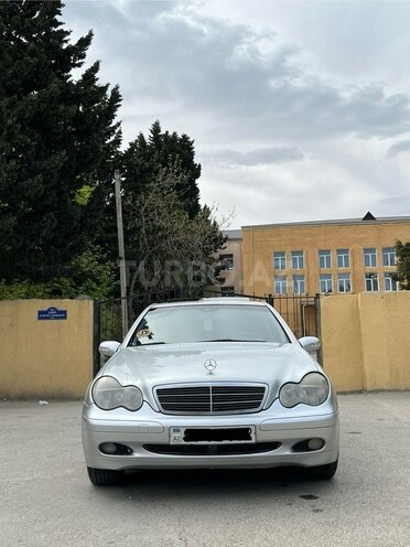 Mercedes C 220 d 2001, 359,450 km - 2.2 л - Bakı