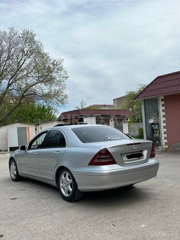 Mercedes C 220 d 2001, 359,450 km - 2.2 л - Bakı