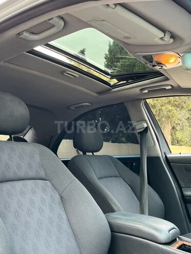 Mercedes C 220 d 2001, 359,450 km - 2.2 л - Bakı