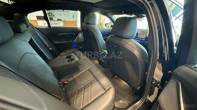 BMW 530e-17