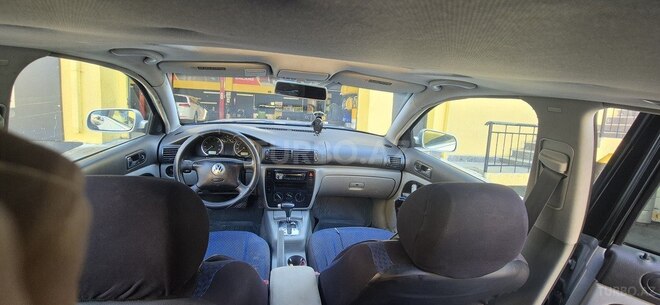 Volkswagen Passat 2001, 201,521 km - 1.8 l - Bakı