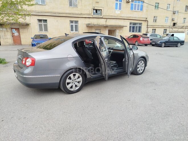 Volkswagen Passat 2006, 264,384 km - 2.0 l - Bakı