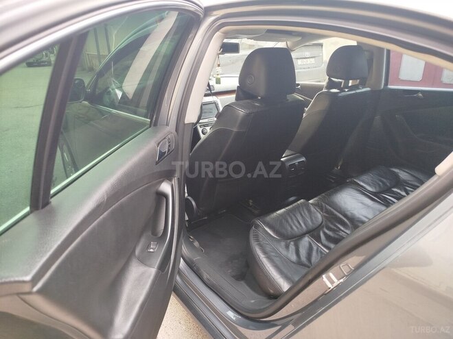 Volkswagen Passat 2006, 264,384 km - 2.0 l - Bakı