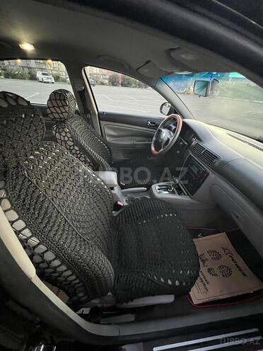 Volkswagen Passat 2004, 300,000 km - 1.8 л - Sumqayıt