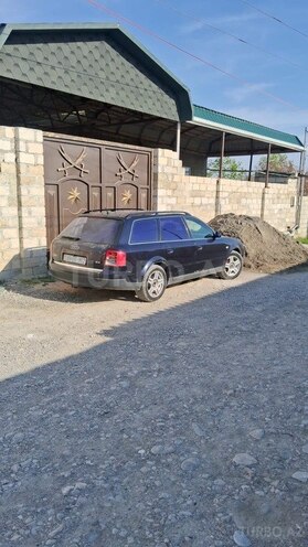 Audi A6 1998, 200,000 km - 2.4 l - Şabran