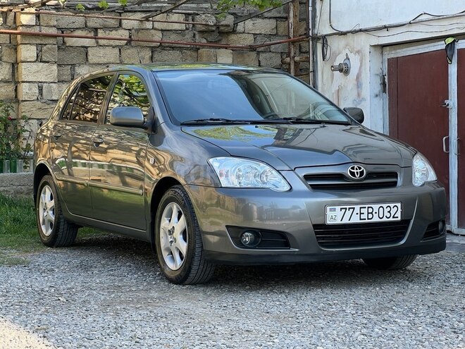Toyota Corolla 2006, 240,355 km - 1.4 l - Bakı