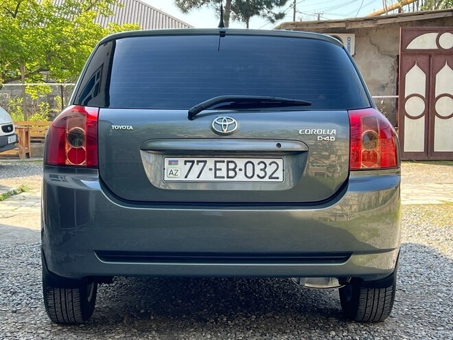 Toyota Corolla 2006, 240,355 km - 1.4 l - Bakı