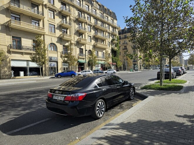 Honda Accord-2