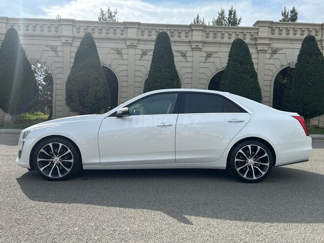 Cadillac CTS-9