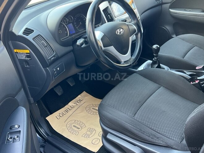 Hyundai i30 2009, 218,560 km - 1.4 l - Bakı