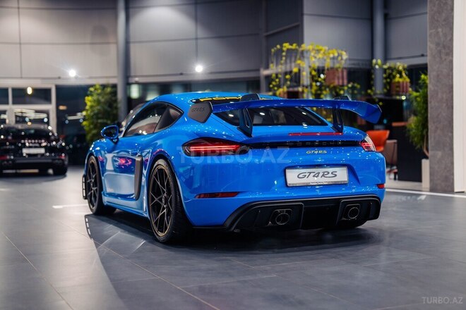 Porsche 718 Cayman GT4 RS-6