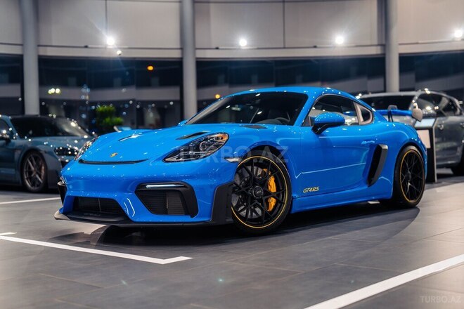 Porsche 718 Cayman GT4 RS-1