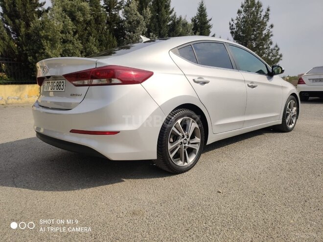 Hyundai Elantra 2017, 113,000 km - 2.0 л - Şirvan