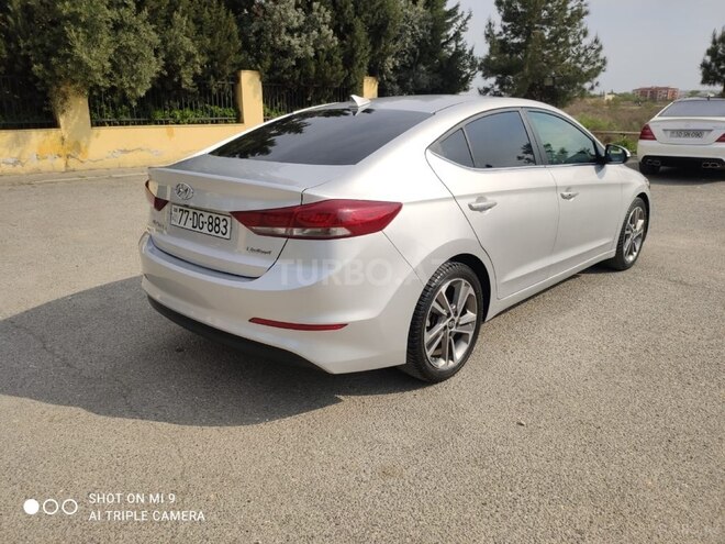 Hyundai Elantra 2017, 113,000 km - 2.0 л - Şirvan