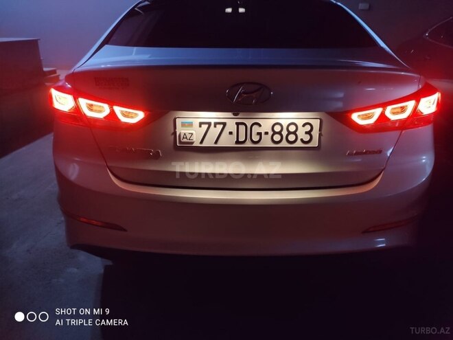 Hyundai Elantra 2017, 113,000 km - 2.0 л - Şirvan