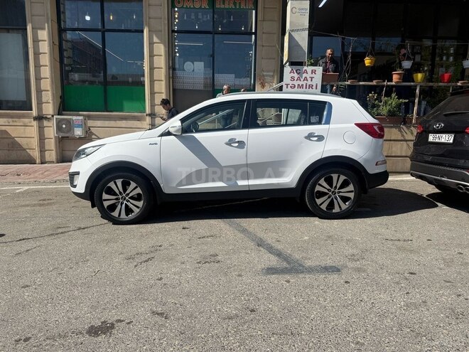 Kia Sportage 2012, 175,000 km - 2.4 л - Bakı