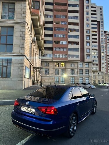 Volkswagen Passat 2016, 100,000 km - 1.8 l - Bakı