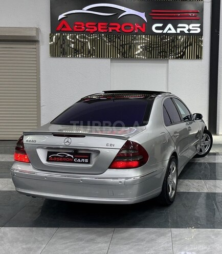 Mercedes E 220 d 2003, 352,000 km - 2.2 l - Sumqayıt