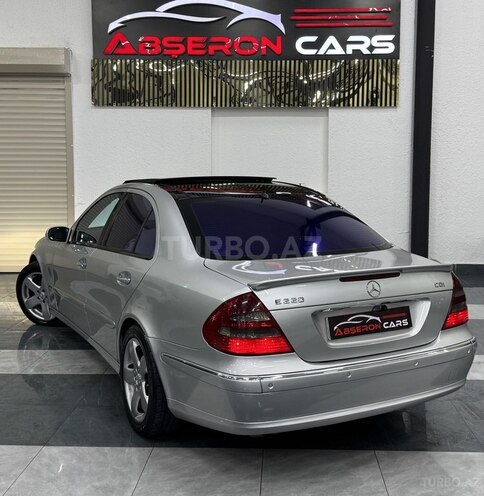 Mercedes E 220 d 2003, 352,000 km - 2.2 l - Sumqayıt